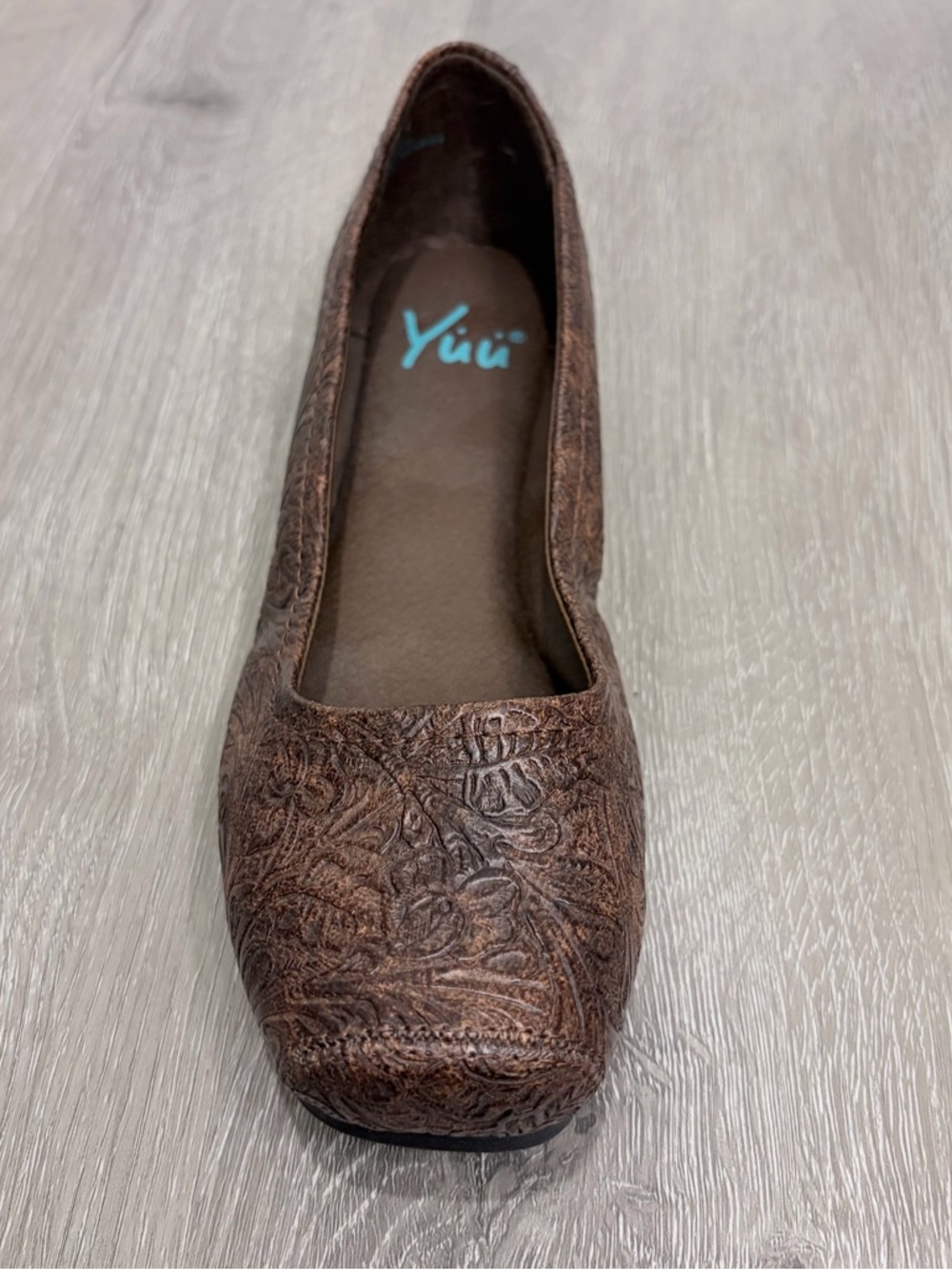 Yüu Impress Brown Embossed Paisley Floral Comfort Flats Shoes Womens 7.5 Wide - Picture 9 of 9